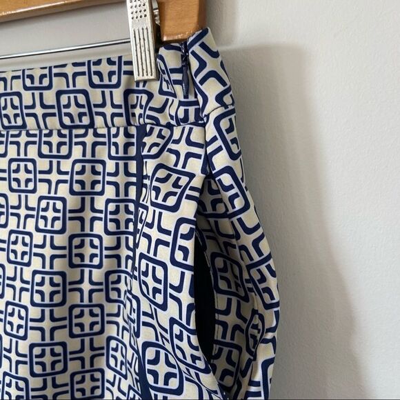 VK Sport Golf Skort Navy Yellow Print Size 8 - Picture 5 of 10